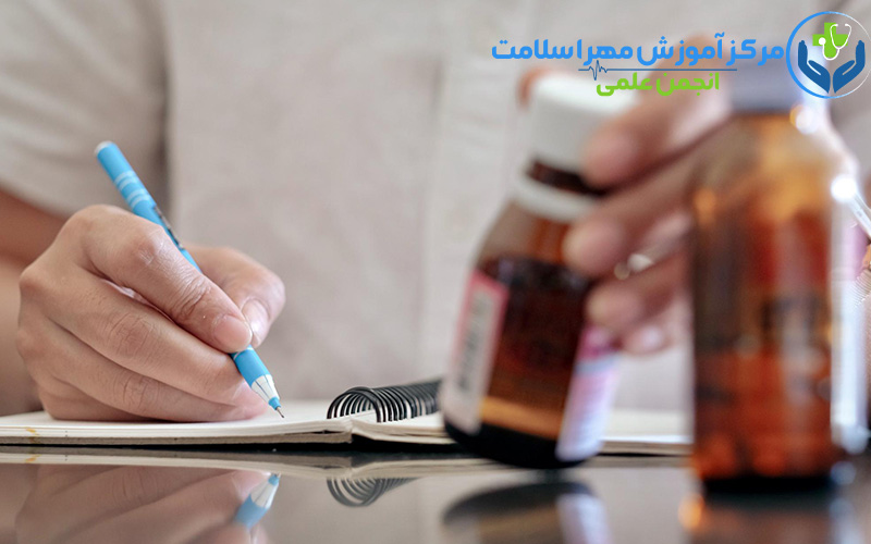روشهای تدریس در دوره نسخهخوانی داروخانه در پرند