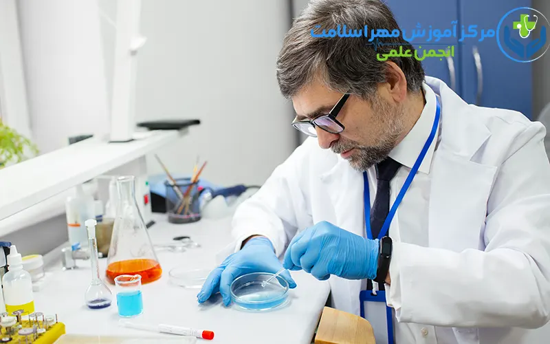 معرفی محیط های کاری مناسب برای نمونه گیر آزمایشگاه